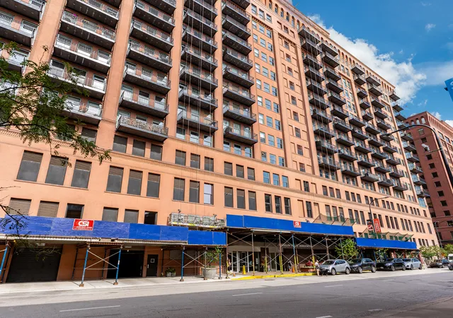 165-n-canal-st-809-chicago-il-60606/hzid_49aefb1f