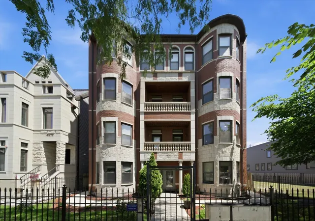 4921-s-king-dr-1s-chicago-il-60615/hzid_dc77bc37