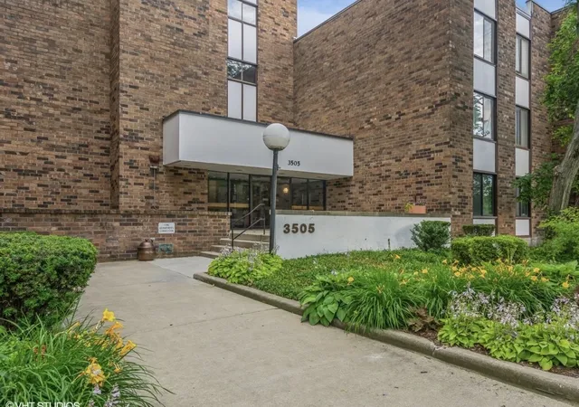 3505-lakeview-dr-105-hazel-crest-il-60429/hzid_181c3d03