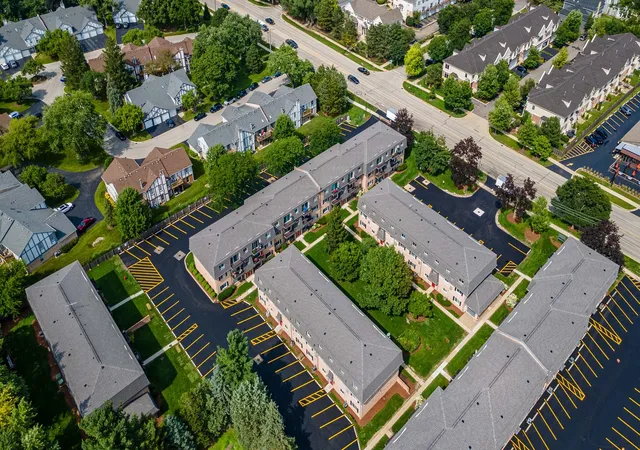 884-s-plum-grove-rd-111-palatine-il-60067/hzid_83185cb6