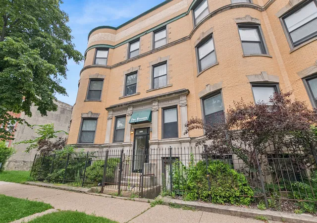 4614-s-calumet-ave-3s-chicago-il-60653/hzid_102d48f1