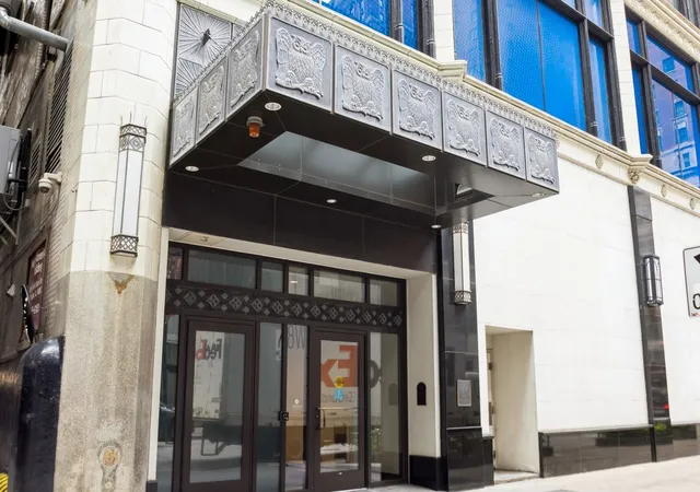 8-w-monroe-st-1005-chicago-il-60603/hzid_8aa44095