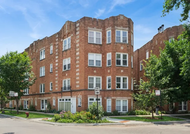2917-w-leland-ave-g-chicago-il-60625/hzid_5fdbe69d