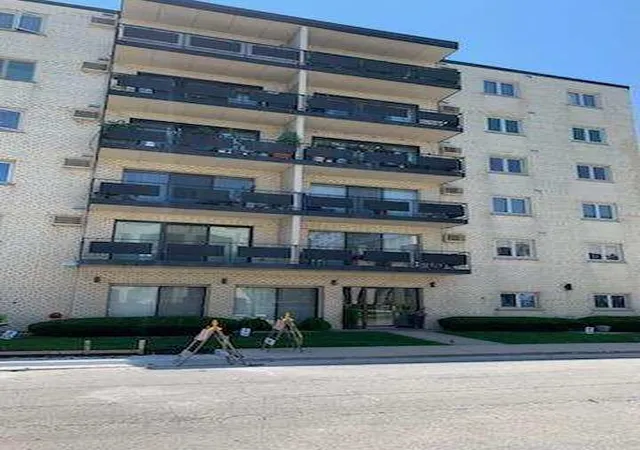 8015-w-o-connor-dr-5e-river-grove-il-60171/hzid_28f7f095