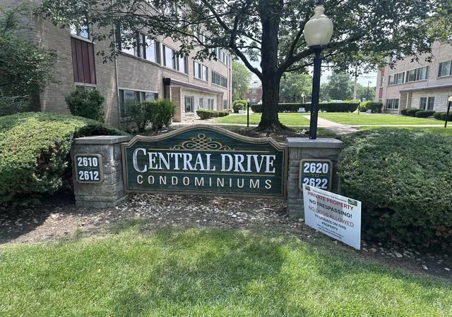 2612-central-dr-1n-flossmoor-il-60422/hzid_2ac7e58b