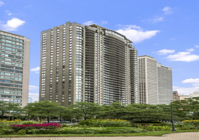 1040-n-lake-shore-dr-26b-chicago-il-60611/hzid_62a0dbc3