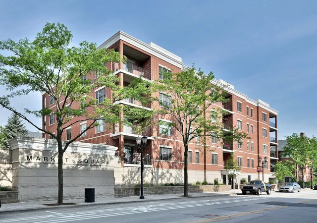 210-n-addison-ave-301-elmhurst-il-60126/hzid_1cad0e5a