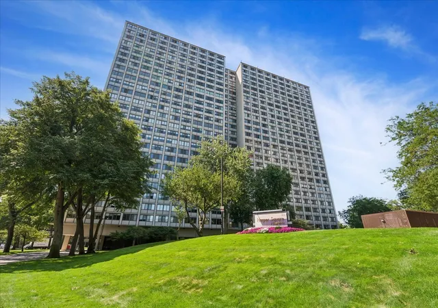 4850-s-lake-park-ave-1201-chicago-il-60615/hzid_4b794d49