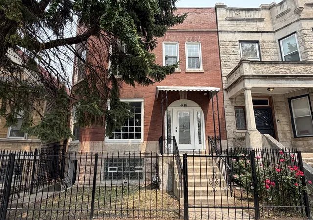 4420-w-wilcox-st-chicago-il-60624/hzid_2d8c7481