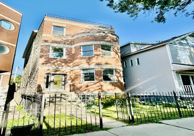 3033-n-racine-ave-3-chicago-il-60657/hzid_cc219884