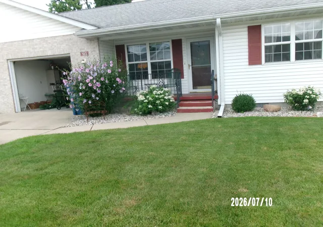 103-fleming-ct-103-watseka-il-60970/hzid_fcf1e5bd