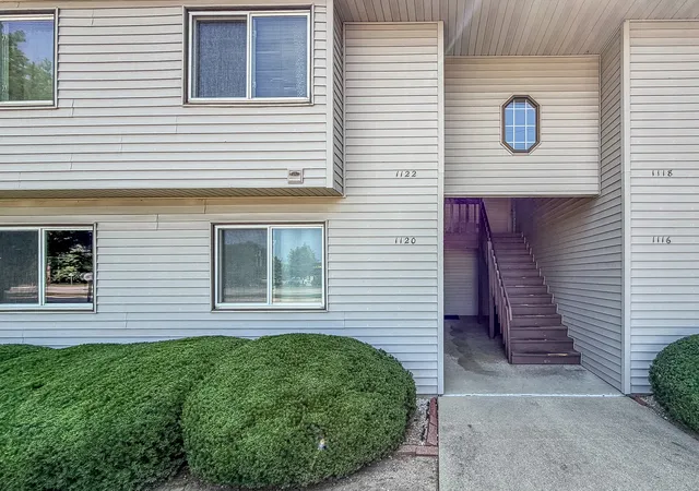 1120-kara-dr-1120-champaign-il-61822/hzid_4c738270