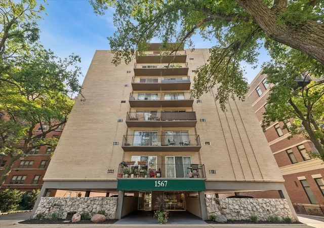 1567-ridge-ave-702-evanston-il-60201/hzid_8de5308c