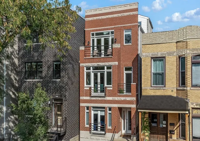 3511-n-seminary-ave-3-chicago-il-60657/hzid_8335cc7a