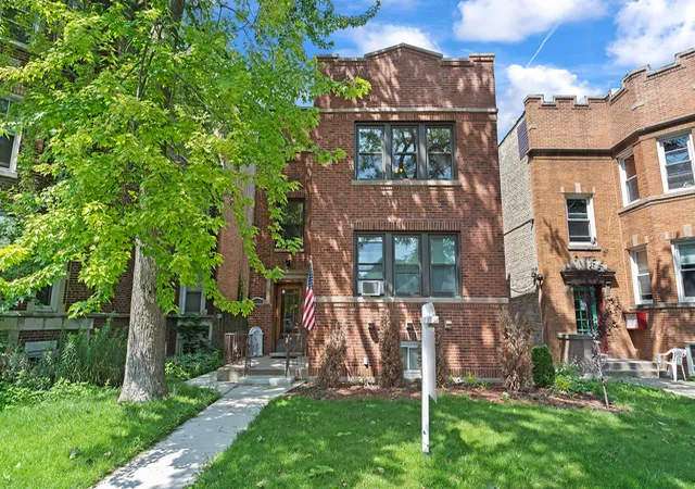 6704-n-rockwell-st-chicago-il-60645/hzid_f17e68f7