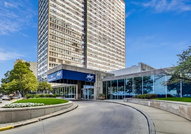4800-s-chicago-beach-dr-912s-chicago-il-60615/hzid_60ac8e4d