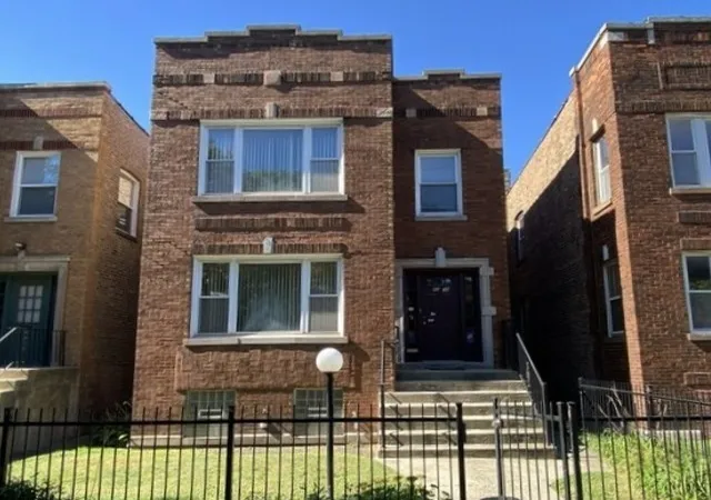 8036-s-dobson-ave-chicago-il-60619/hzid_e35e41f3