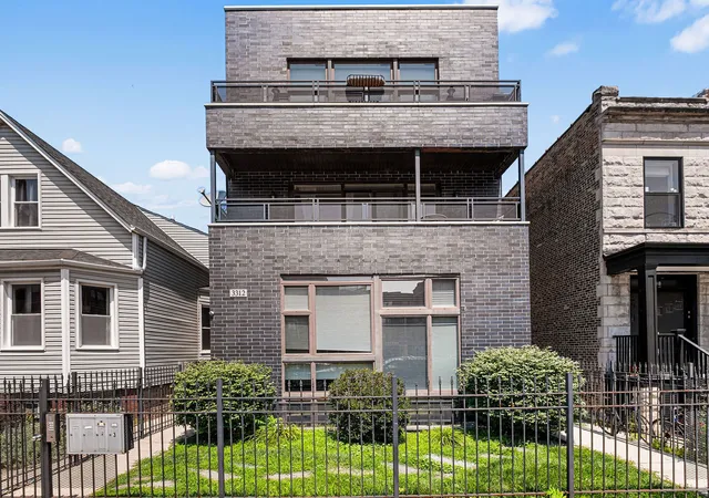 3312-w-diversey-ave-1n-chicago-il-60647/hzid_3a25491e
