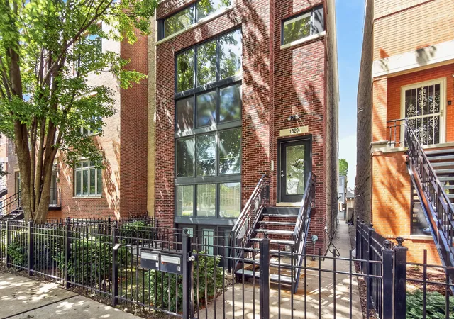1320-w-grenshaw-st-2-chicago-il-60607/hzid_7298da59