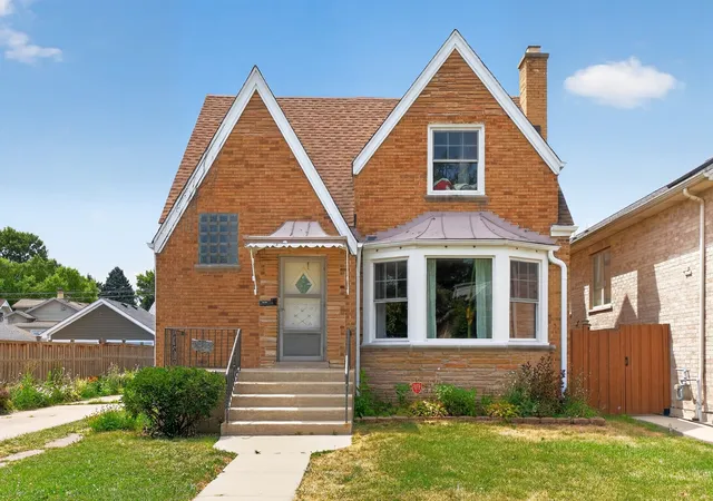 2642-n-nordica-ave-chicago-il-60707/hzid_a3b10c28