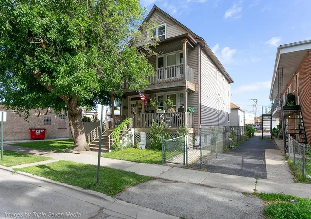 7638-w-61st-place-summit-il-60501/hzid_1a16990c