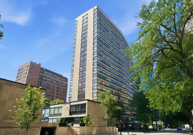 2930-n-sheridan-rd-201-chicago-il-60657/hzid_8cf299ca