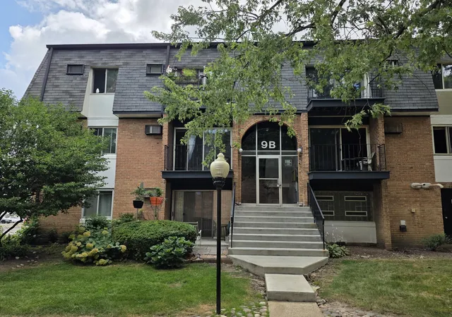 9b-e-dundee-quarter-dr-303-palatine-il-60074/hzid_e268271b