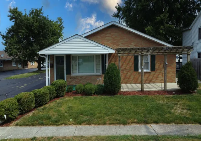 304-e-cherry-st-1-watseka-il-60970/hzid_387b6860