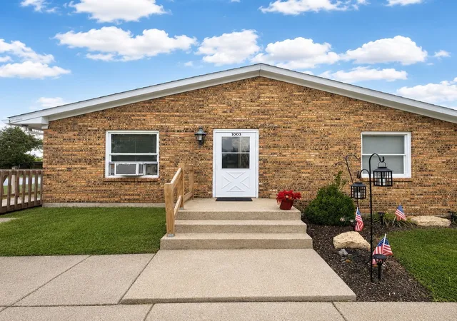 1001-14th-street-silvis-il-62182/hzid_f861d984