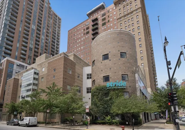 40-e-9th-street-1512-chicago-il-60605/hzid_fd216660