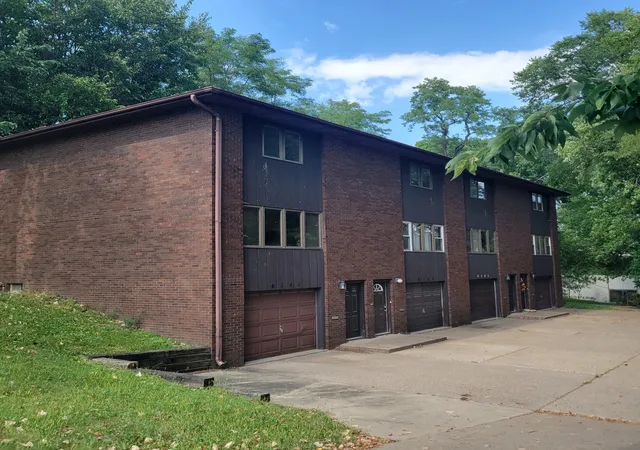 6141-6143-6145-6147-34th-avenue-moline-il-61265/hzid_511cee2f