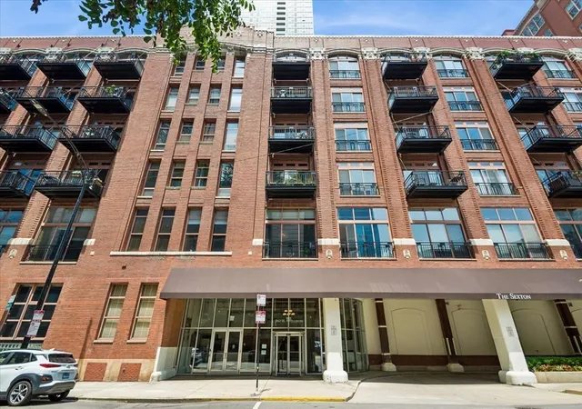 360-w-illinois-st-1f-chicago-il-60654/hzid_178a5123