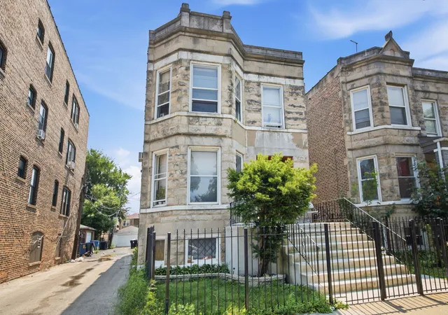 5215-w-van-buren-st-chicago-il-60644/hzid_ddfa2959