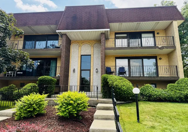 4019-w-93rd-street-c-oak-lawn-il-60453/hzid_7f8f2227