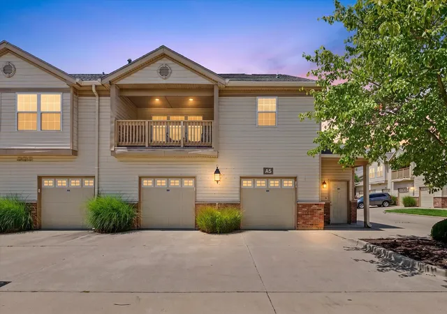 3774-thornhill-cir-a5-champaign-il-61822/hzid_f4c4f89e