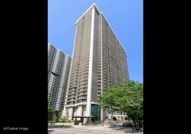 6007-n-sheridan-rd-14d-chicago-il-60660/hzid_94b5116b