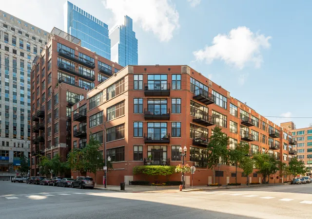 333-w-hubbard-st-801-chicago-il-60654/hzid_a1a0b84c