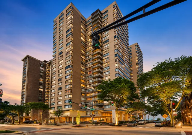 6301-n-sheridan-rd-24e-chicago-il-60660/hzid_2b2b5d47