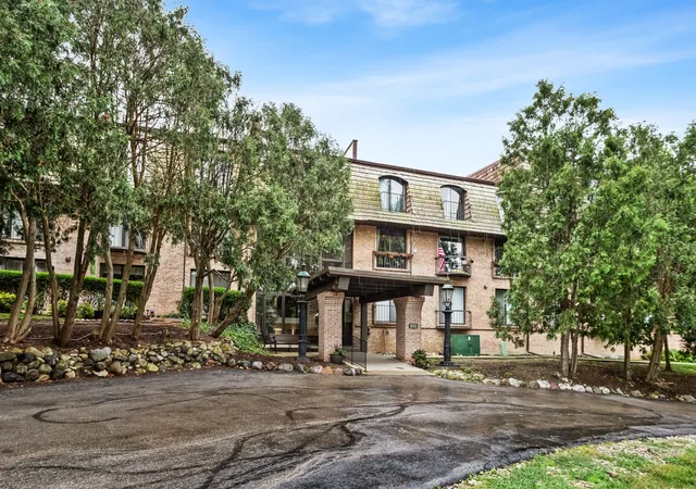 600-w-russell-st-309-barrington-il-60010/hzid_d47c9c9f