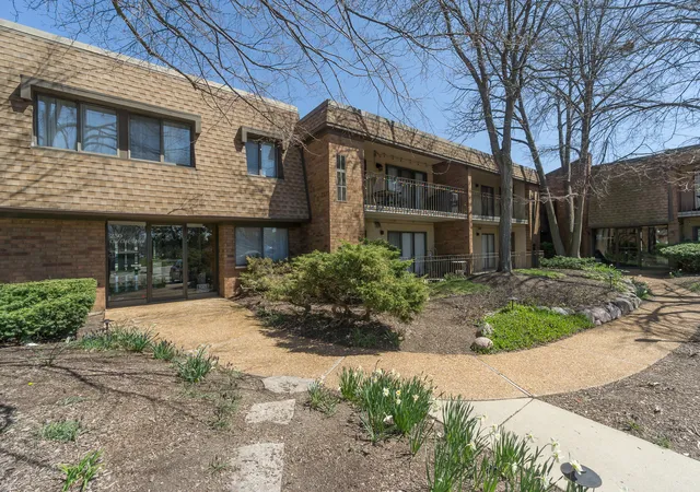 250-old-oak-dr-172-buffalo-grove-il-60089/hzid_05e953ba