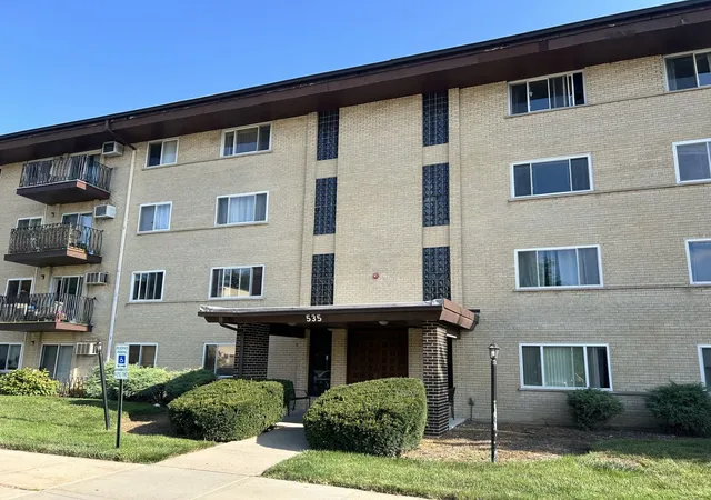 535-s-cleveland-ave-202-arlington-heights-il-60005/hzid_fc9d5c71