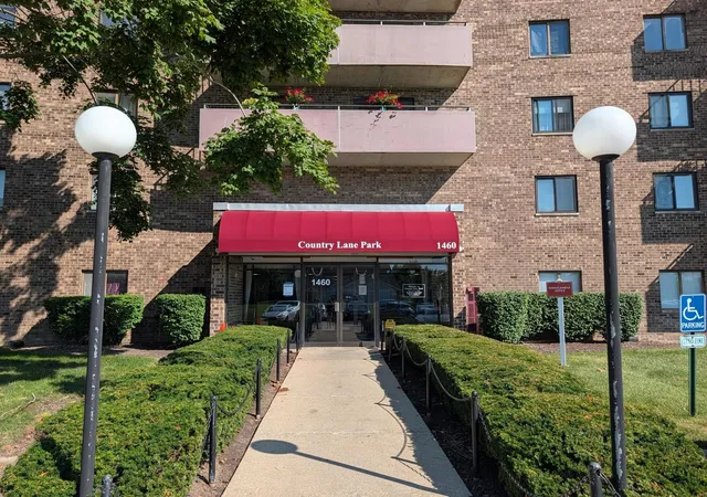 1460-fairlane-dr-202-schaumburg-il-60193/hzid_b72c9e3d
