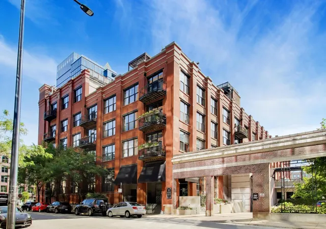 1000-w-washington-blvd-141-chicago-il-60607/hzid_89407ab3