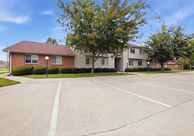 904-kara-dr-904-champaign-il-61822/hzid_cec26149