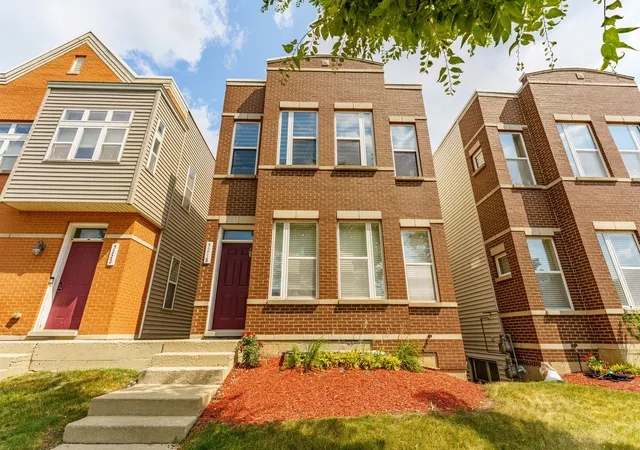 5218-w-galewood-ave-a-chicago-il-60639/hzid_2104ab9e