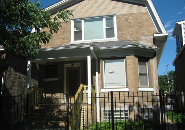 1237-n-harding-ave-chicago-il-60651/hzid_56161ad6