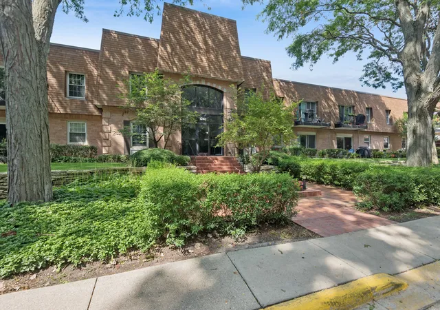1240-park-ave-331-highland-park-il-60035/hzid_1510d619