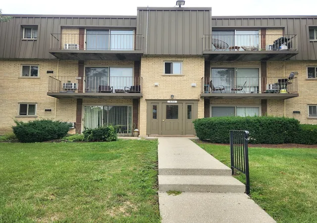 575-fairway-view-dr-1f-wheeling-il-60090/hzid_561df985