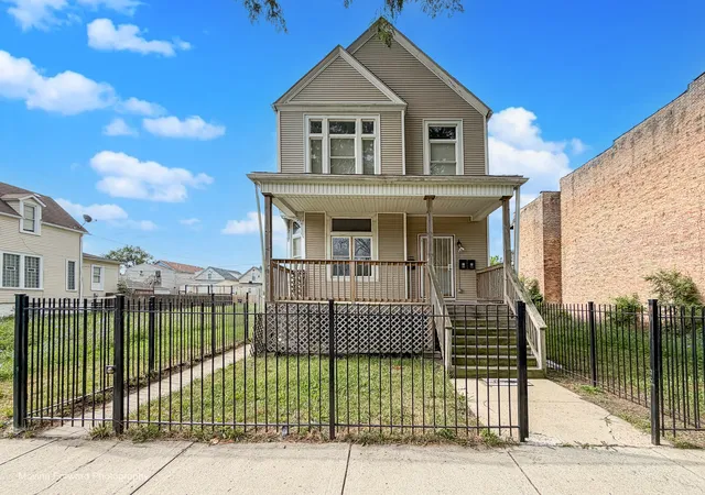 631-w-62nd-street-chicago-il-60621/hzid_afdcdde9