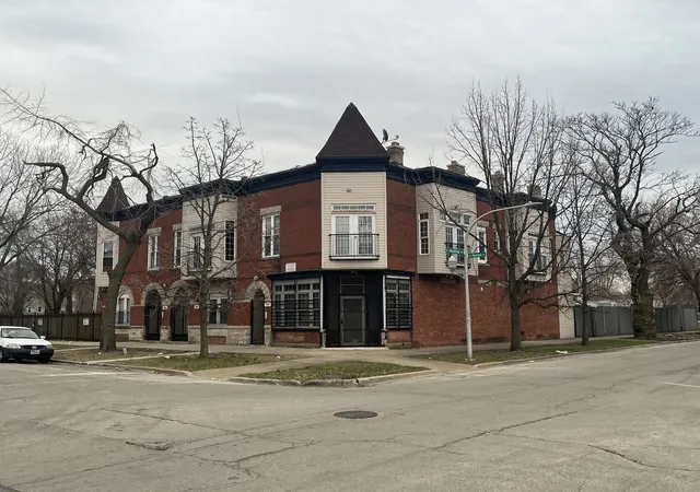3921-w-huron-st-3-chicago-il-60624/hzid_01e11646